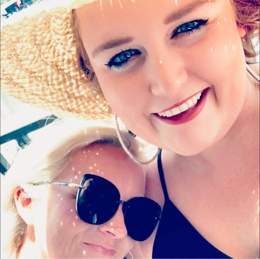 Meet your Posher, Kaitlin